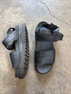Doc Marten Black platform Leather Strap Sandals